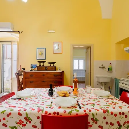 Central House 1 Apartamento Gallipoli